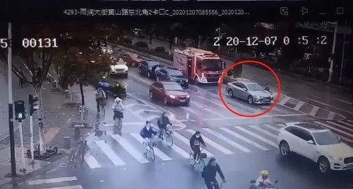 惩罚吃瓜事件视频,一场网络舆论的狂欢与反思