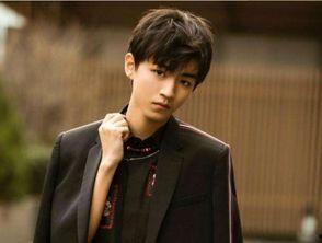 王俊凯在线吃瓜视频下载,趣味视频引网友热议