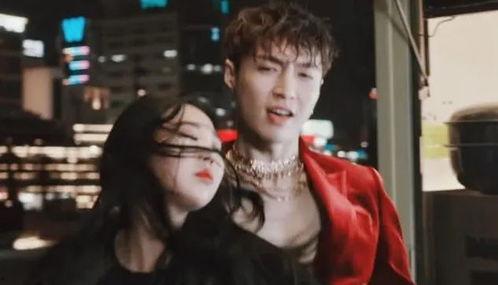 女装博主吃瓜视频大全免费观看,女装博主吃瓜视频大全，笑料横生，精彩不断！